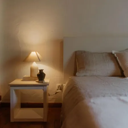 Nana House Ericeira - Yoga & Surf *