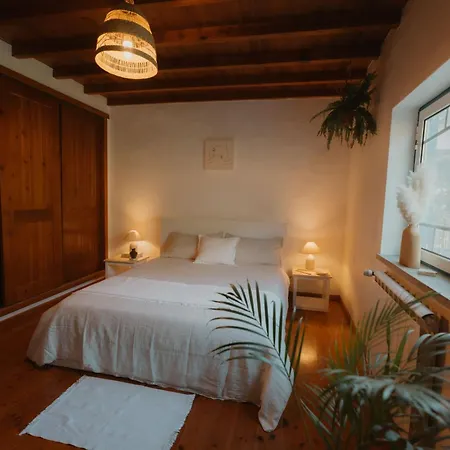 بيت خشبي Nana House Ericeira - Yoga & Surf *