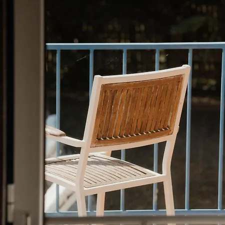 Nana House Ericeira - Yoga & Surf *