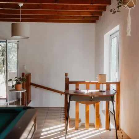Nana House Ericeira - Yoga & Surf Деревянный коттедж
