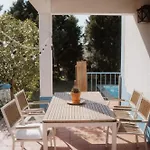 Nana House Ericeira - Yoga & Surf Lodge *
