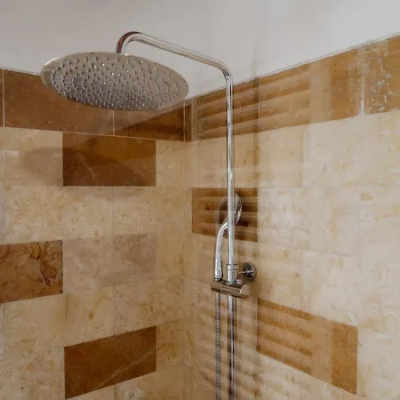 Nana House Ericeira - Yoga & Surf Lodge