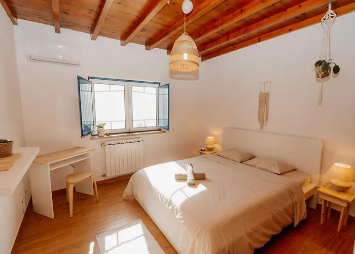 Orman Evi Nana House Ericeira - Yoga & Surf *