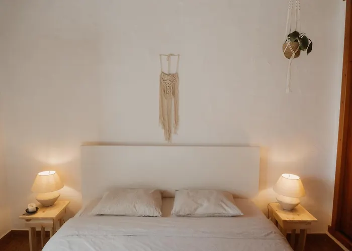 אכסניה Nana House Ericeira - Yoga & Surf Santo Isidoro