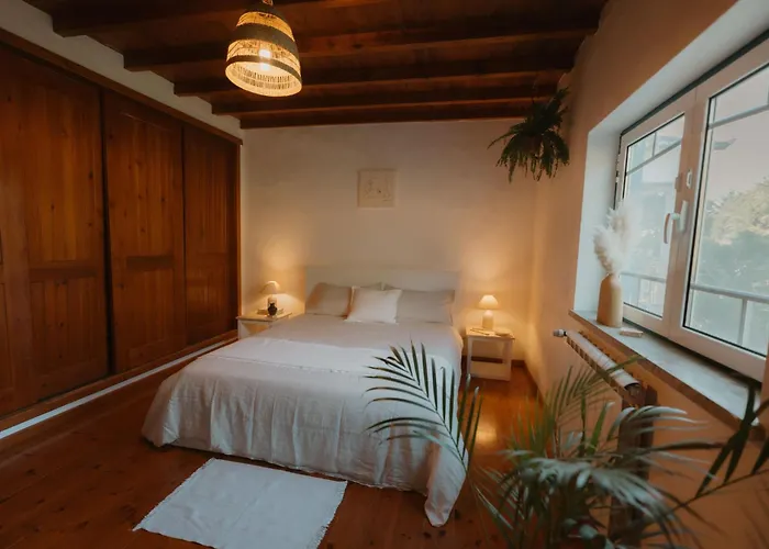 Orman Evi Nana House Ericeira - Yoga & Surf *