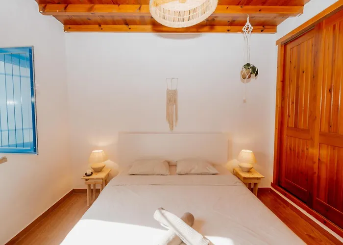 Nana House Ericeira - Yoga & Surf Orman Evi